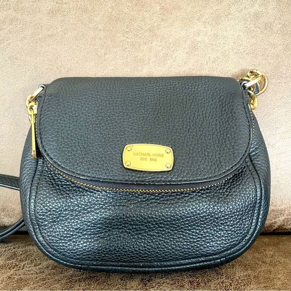 Michael Kors Black Leather Women's Crossbody Purse Bag - Picture 4 of 12